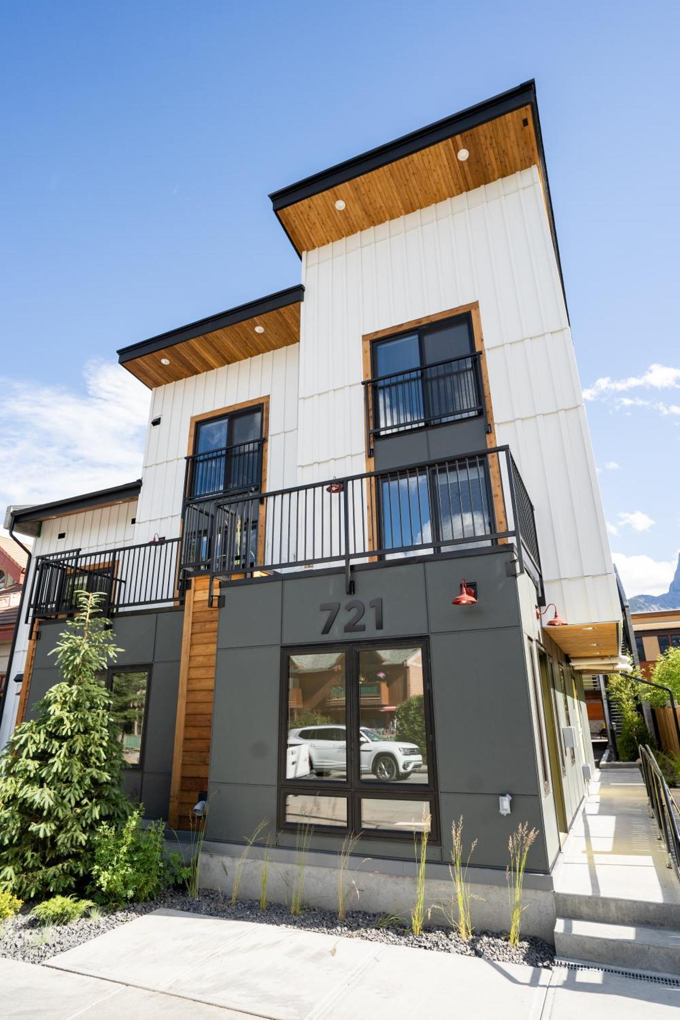 Basecamp Suites Canmore Exterior foto
